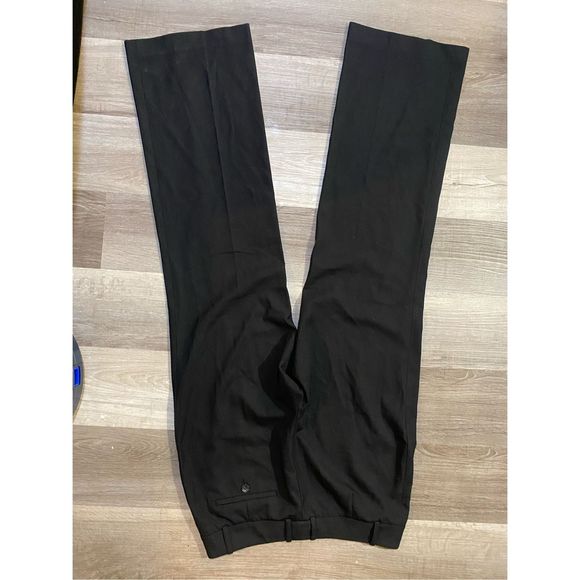 Ann Taylor Button Straight Leg Front-Pleat Black Dress Pants, Size 6 - Picture 6 of 9